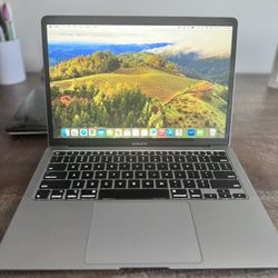 Apple MacBook M1 2020 