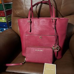 Bag And Wallet Michael Kors Authentic 