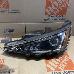 19 - 20 Hyundai Elantra Headlight 