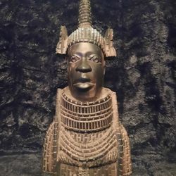 "Refurbished" Ebony Wood King Oba Of Benin Statue 