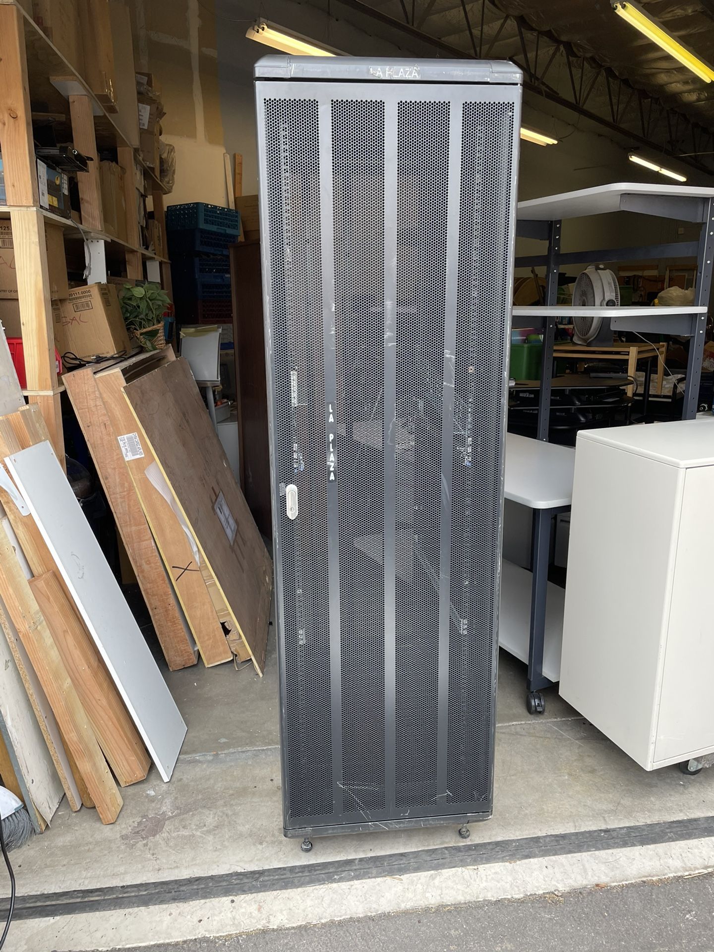 Commercial Series network server cabinets, servers, patch panels, PDUs, routers, and more,$500 “COP”(Click On Profile)