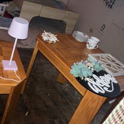 Living room set with living room, matching table and everything on the table and more