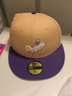 Dodgers hat size  6  7/8