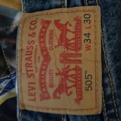Brand New Levi’s  34-30  505