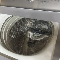 Samsung Washer and Dryer/white 