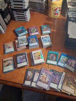 Yu-Gi-Oh card lot of 500 Hollows shiny cards lot $100 pick up in Glendale