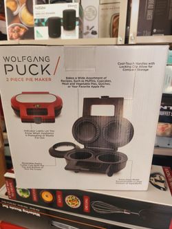 WOLFGANG
PUCK
2 PIECE PIE MAKER