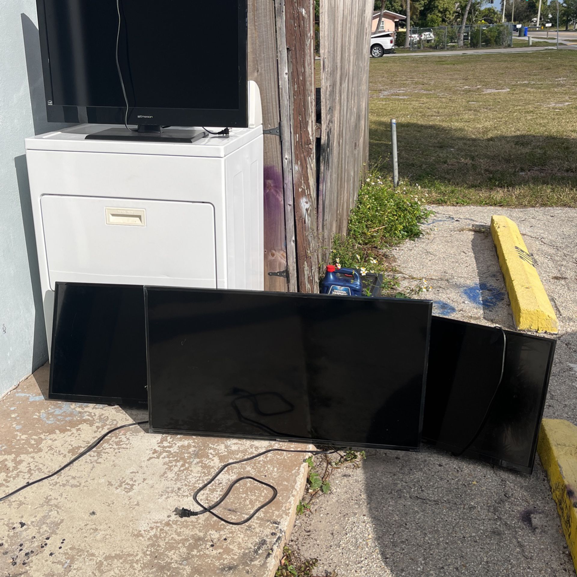 Tv For Sale!!!! Not All For 600 150 Each If You Want All 600.