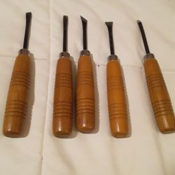 Set of 5 Wood Carving Chisels. see pics