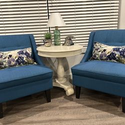 Accent Chairs