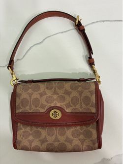 coach bag- barely used, great condition