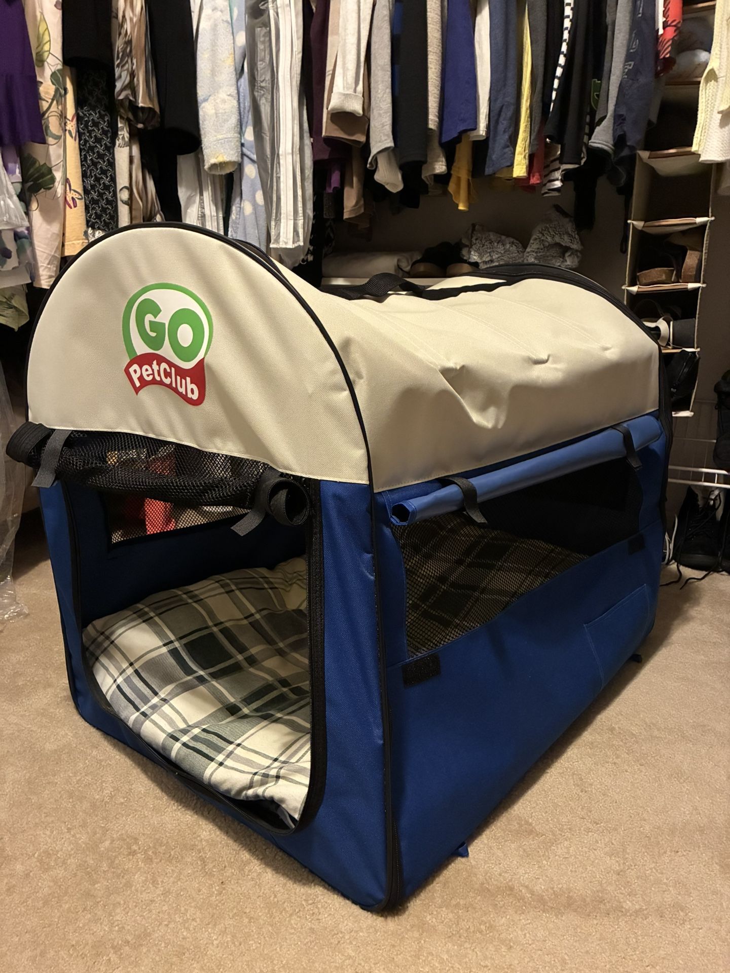 42” Collapsible Dog House