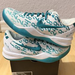 NEW Nike Kobe 8 Protro Radiant Emerald - Size 8 Men's / 9.5 Womens (Missing Lid