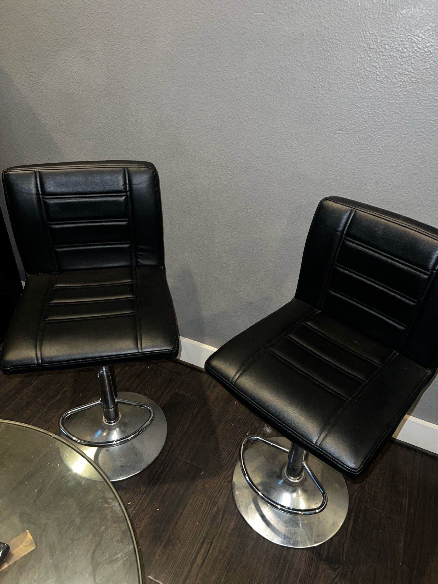 Leopard Bar Stools swivel (set)