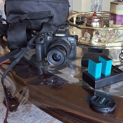 Canon EOS R10 Camera 