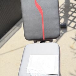 Workout Bench ( Brand New ) Just Assembled. 