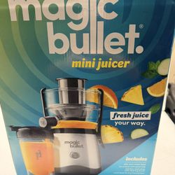 MAGIC BULLET BLENDER 