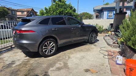2018 Jaguar F-Pace
