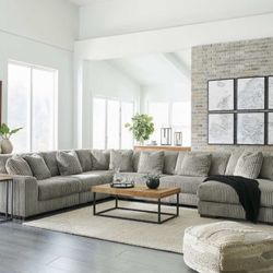 Brand New Ashley Lindyn Fog Modular Sectional Set 