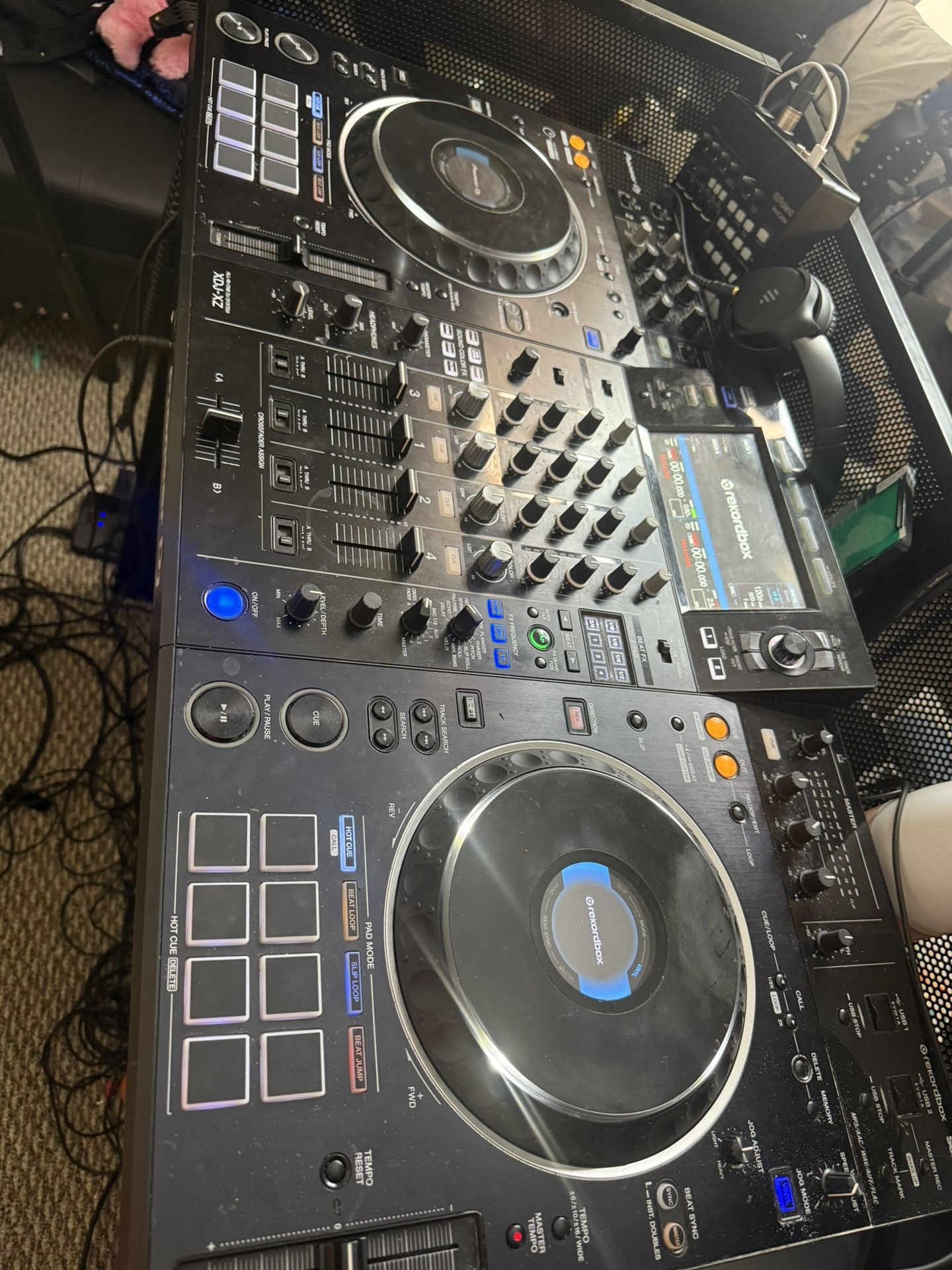 Xdj-xz 
