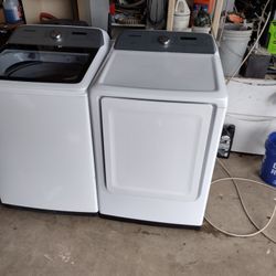 Samsung WASHER AND ELECTRIC DRYER Large Capacity 