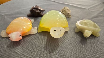 Turtle Figurine Lot – Onyx Stone, Wood Carved, Decorative Set