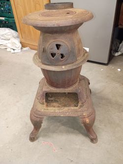 VINTAGE CAST IRON STOVE