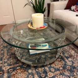 Glass table great condition