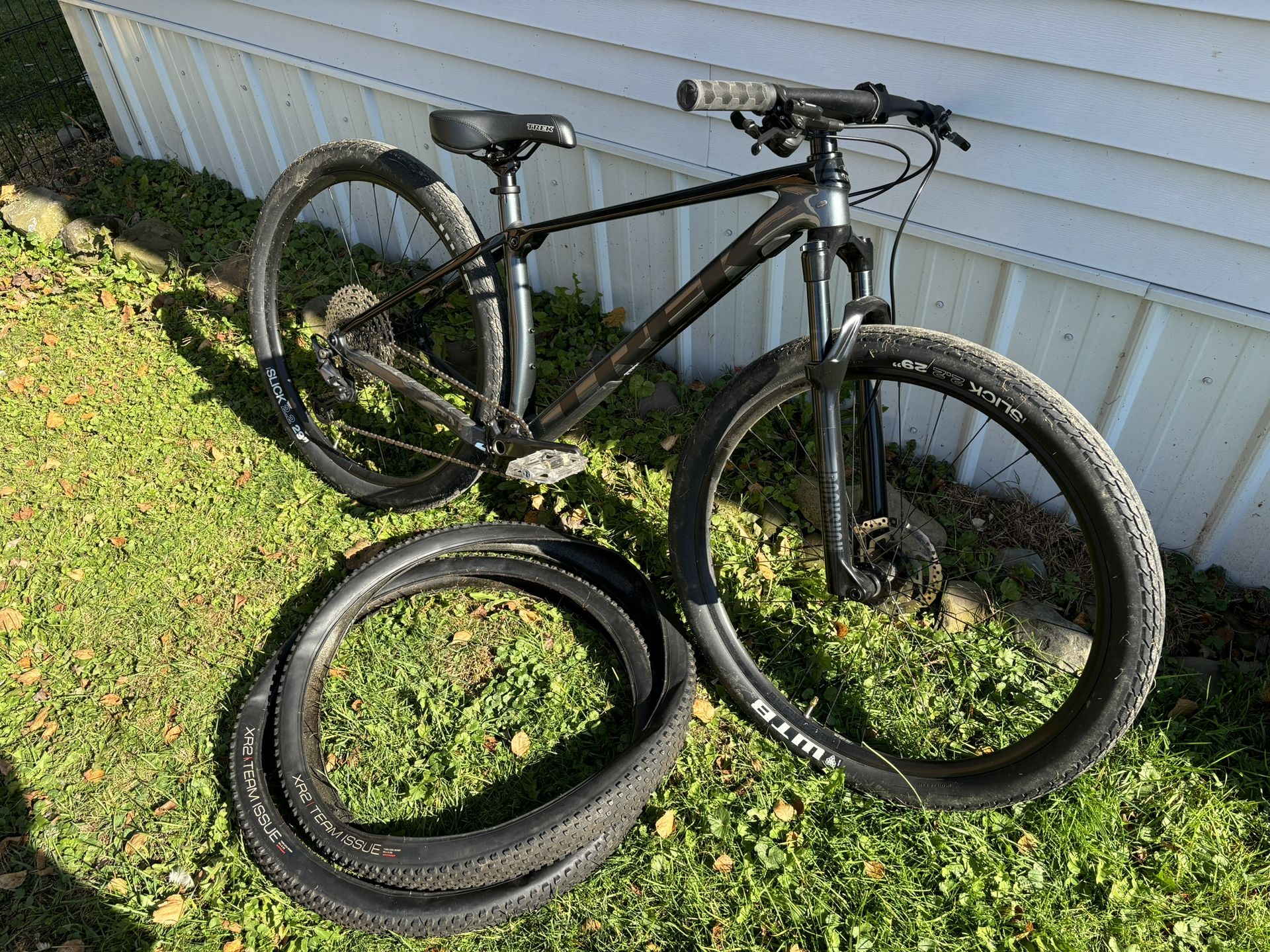 Trek Excaliber Carbon Downhill Mountain Bike