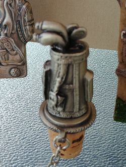 PEWTER Wine cork golfer
