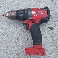 Milwaukee 18 Volt drill/ driver