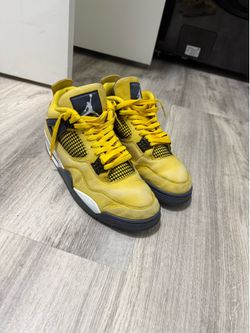 Jordan retro 4 lightnings size 11