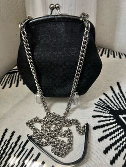 Vintage Y2K COACH Kisslock Coin Bag with Crossbody Chain Strap