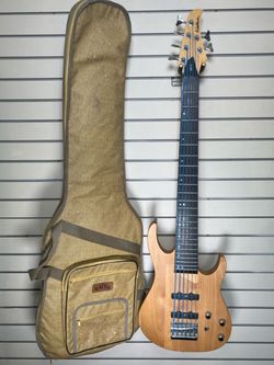 WASHBURN MB6 ELECTRIC BASS (A1G007529)