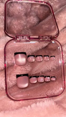 Toe nail press ons