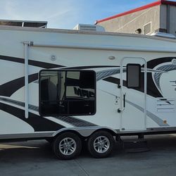 2013 Attitude 27 IFB