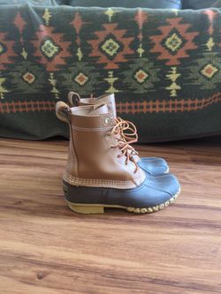 LL Bean Women's Duck Boots (Size 6)