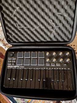 Akai MPK Mini MIDI Keyboard Controller