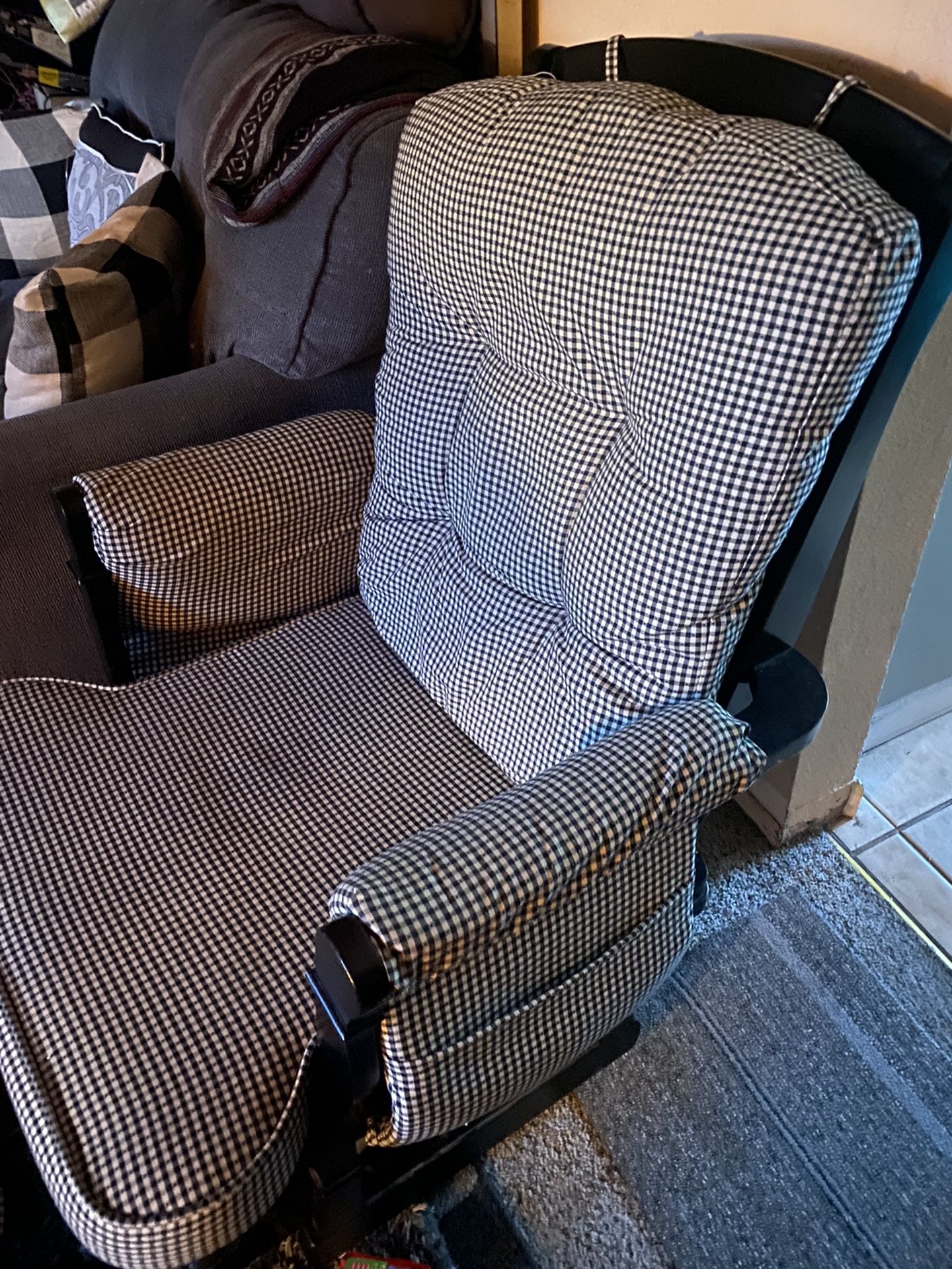 Glider Chair With Ottoman 