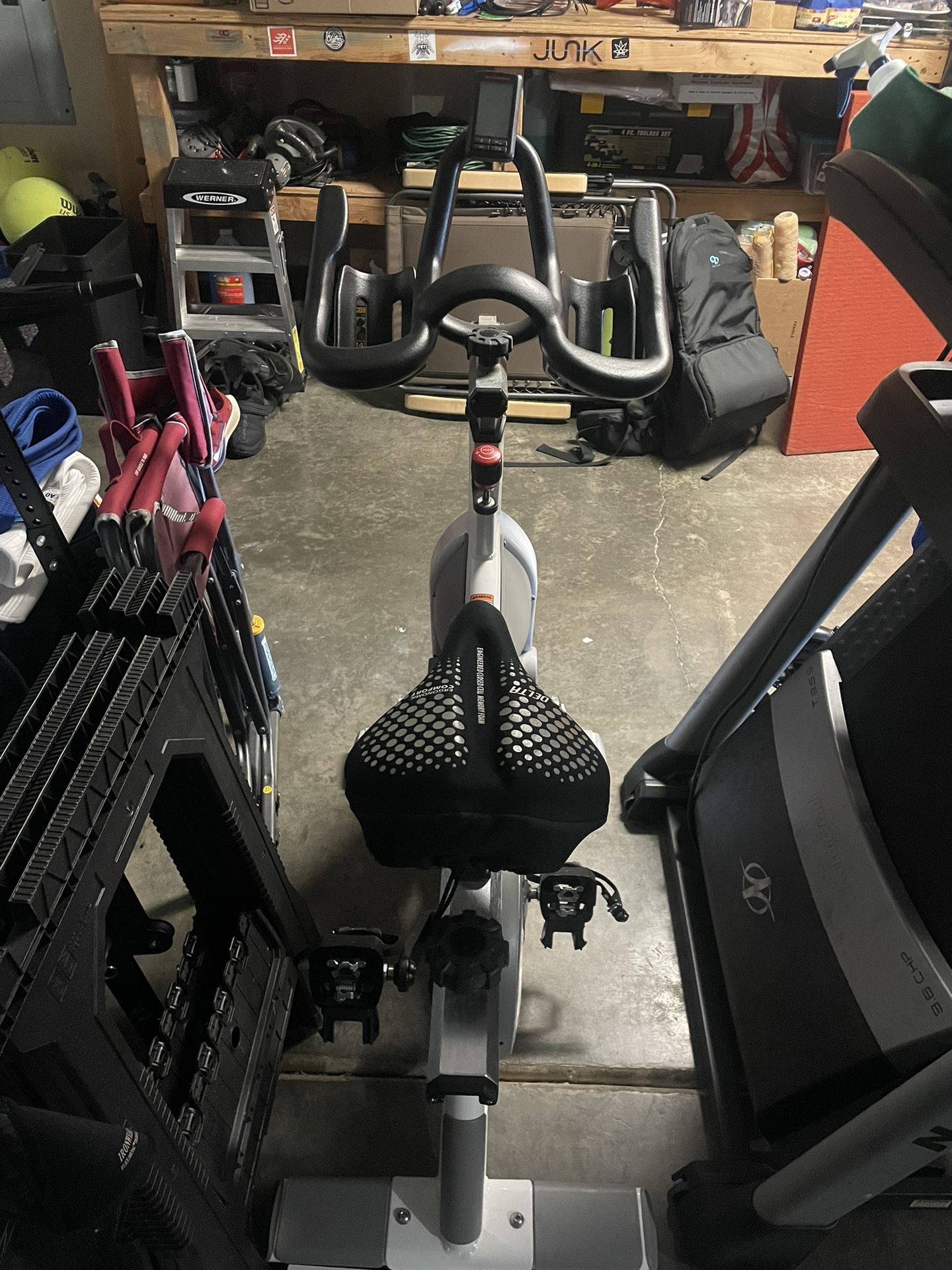 Schwinn IC3 Exercise Bike