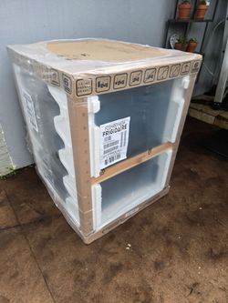 BRAND NEW Frigidaire Stainless Steel Tub 24" Top Control Built-In Dishwasher