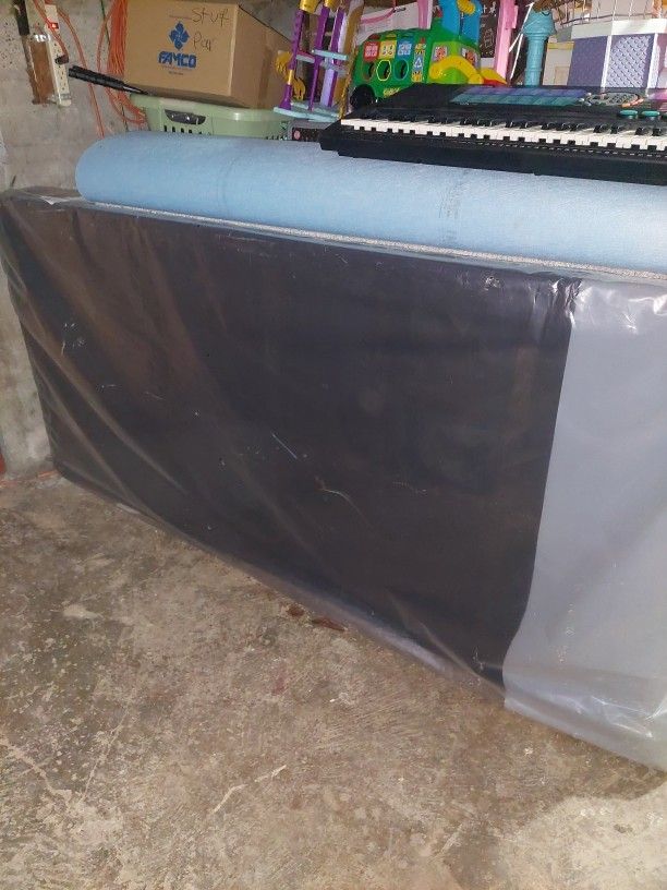 2 Box Spring Twin