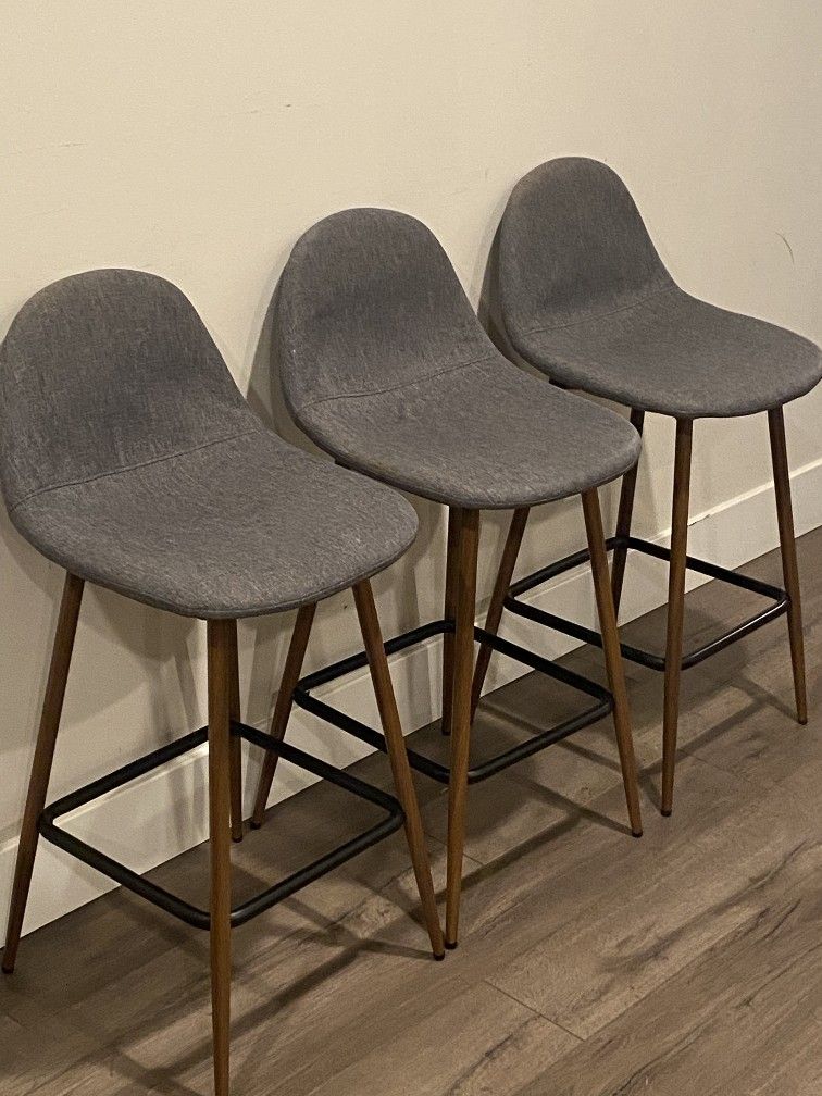 Set Of 3 Copley Counter Height Barstools Ergonomicly Designed H24"