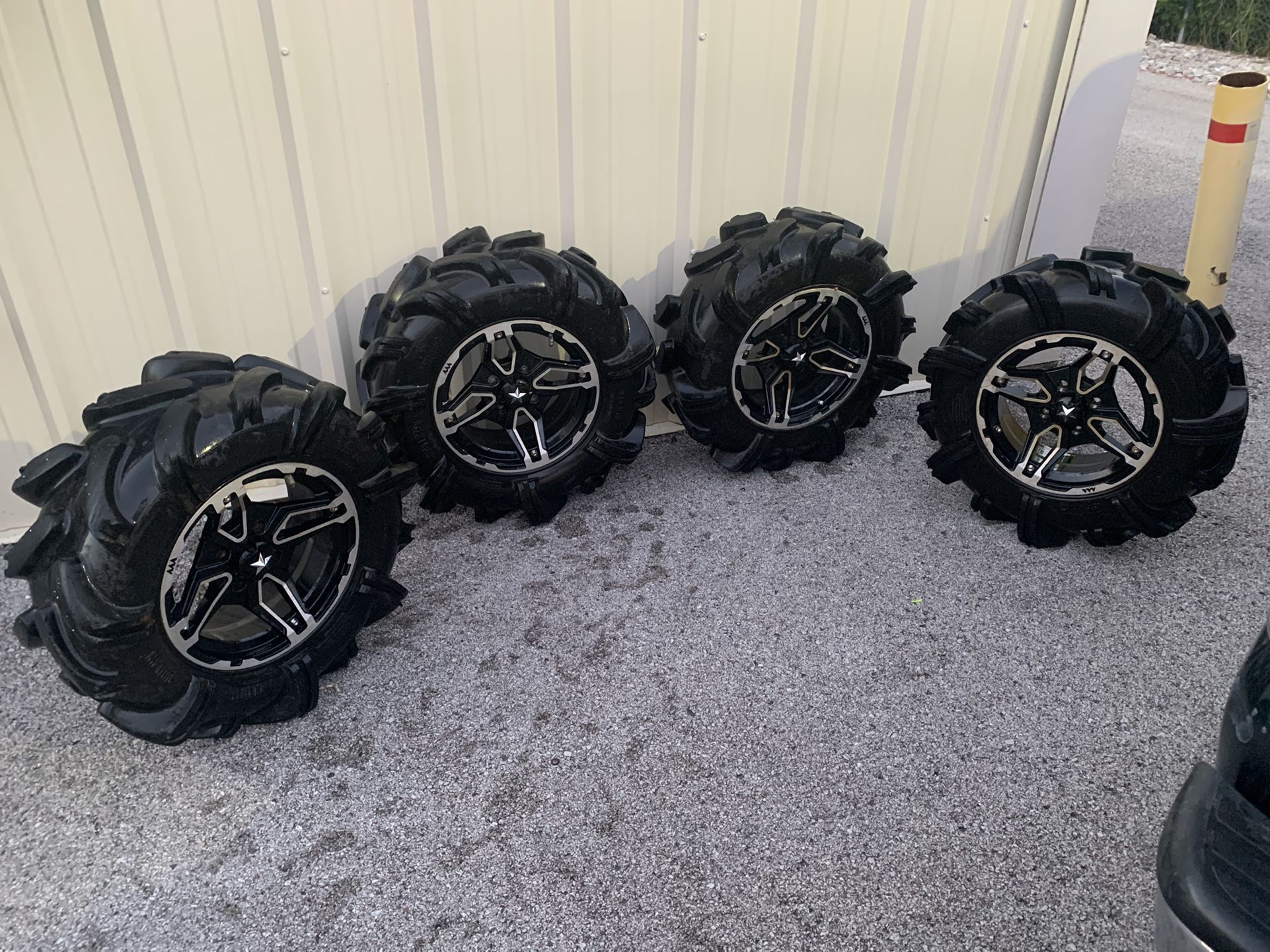 high lifter outlaw 28 x 9.5 14 nhs