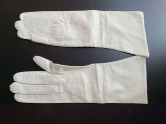 Long sleeve Fashion Gloves $30