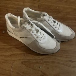 Michael Kors Size 9.5