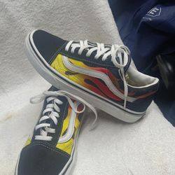 Vans Black / Flames on white 