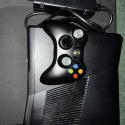 Xbox 360 (320 Gb )