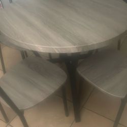 DINNING TABLE WITH 4 CHAIRS  