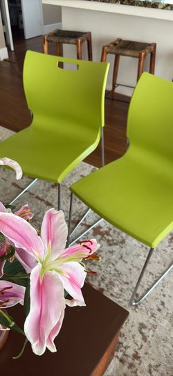 wide comfortable chairs